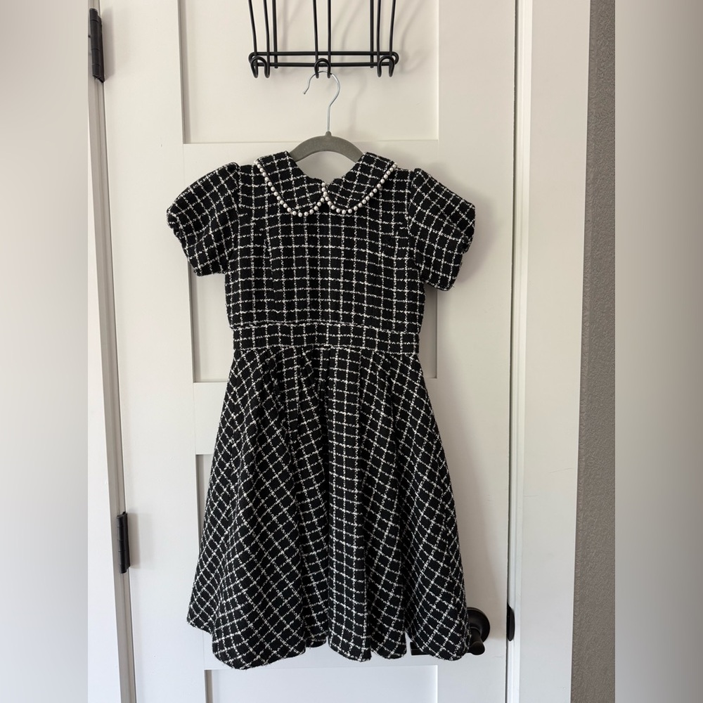 Ivy City Co Black and White A-Line Puff Sleeve Dress